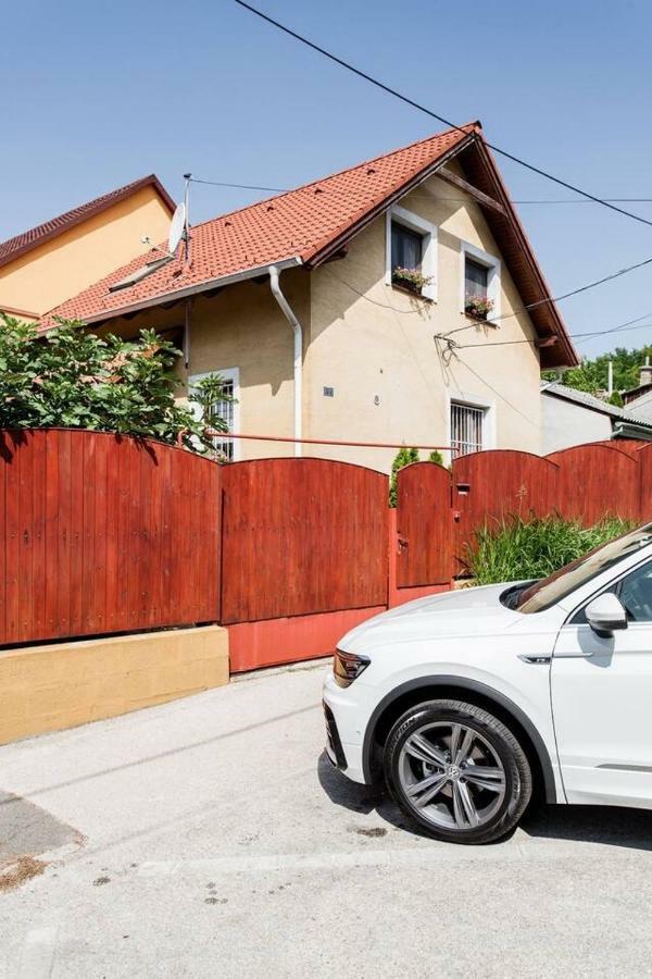 Luca Holiday House Budaörs Zewnętrze zdjęcie